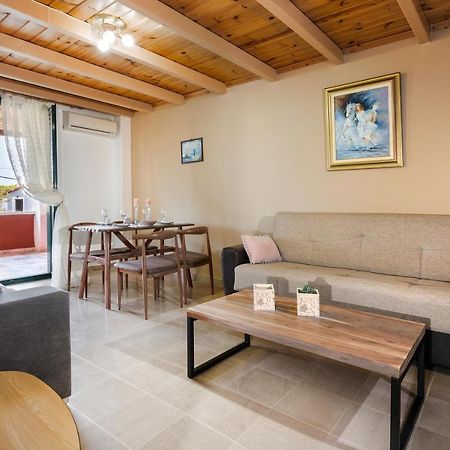 Vasilikos Garden Suites Extérieur photo