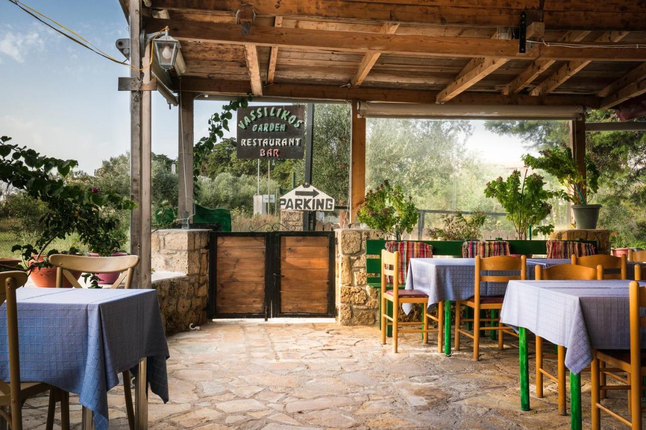 Vasilikos Garden Suites Extérieur photo